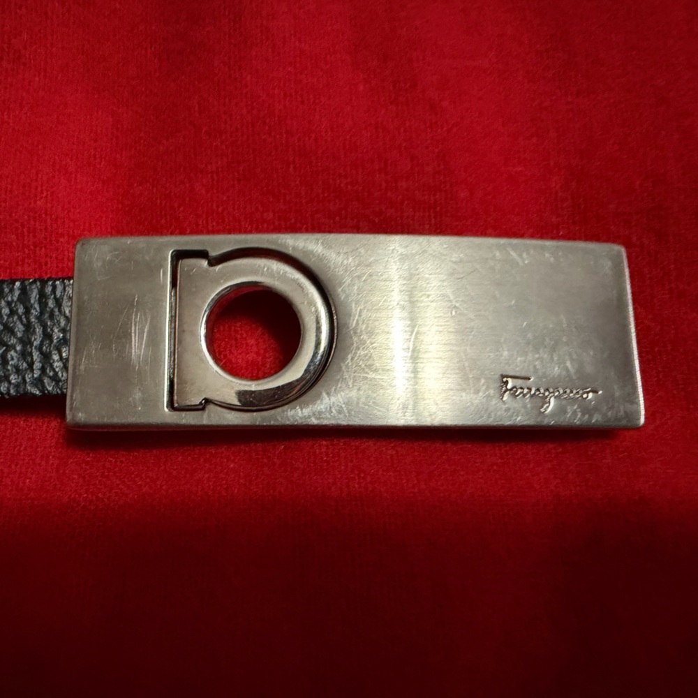 Salvatore Ferragamo Silver and Black Leather Belt Buckle